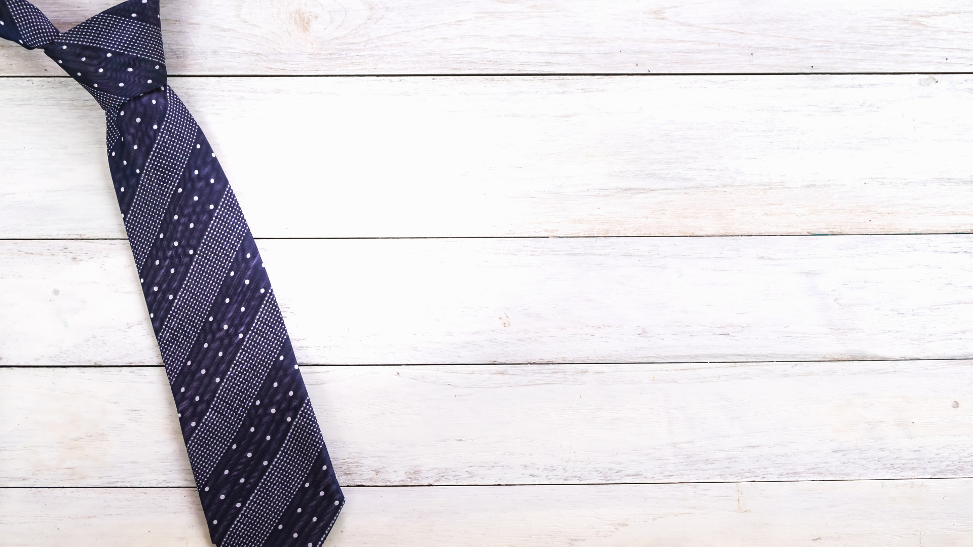 ピークドラペルのゴージ位置を確認するイメージ