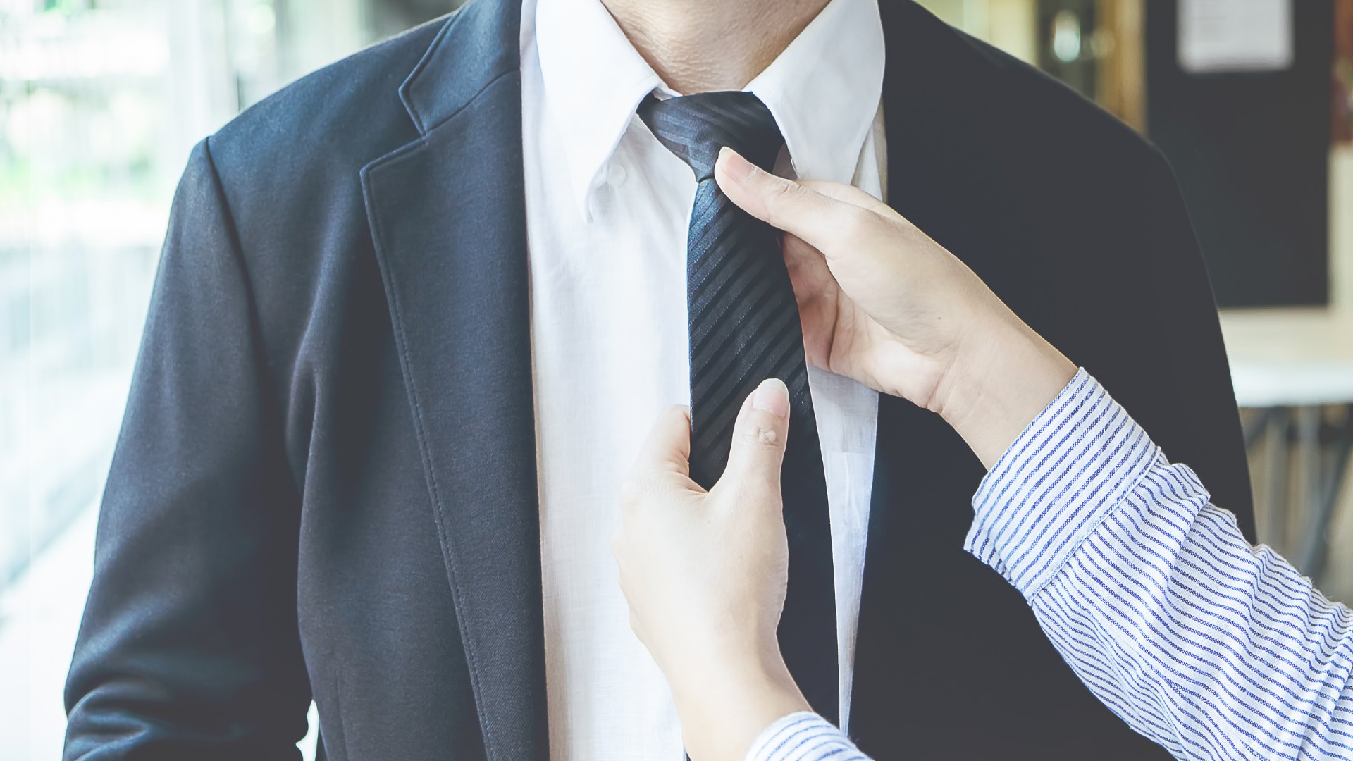 フラップとチェンジポケットの違いを示すクローズアップ