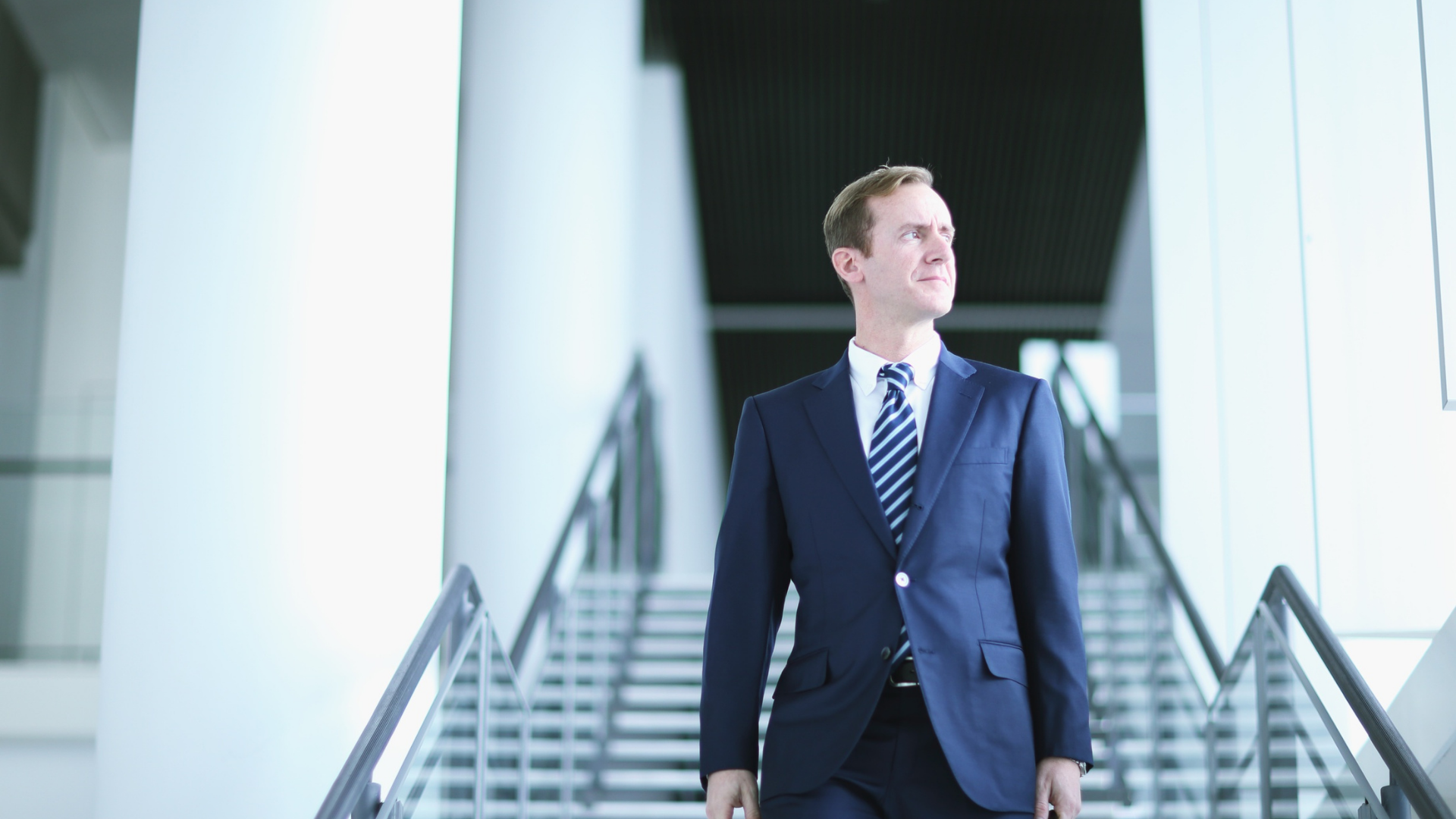 背抜き仕様で通気性を高めたジャケット内側