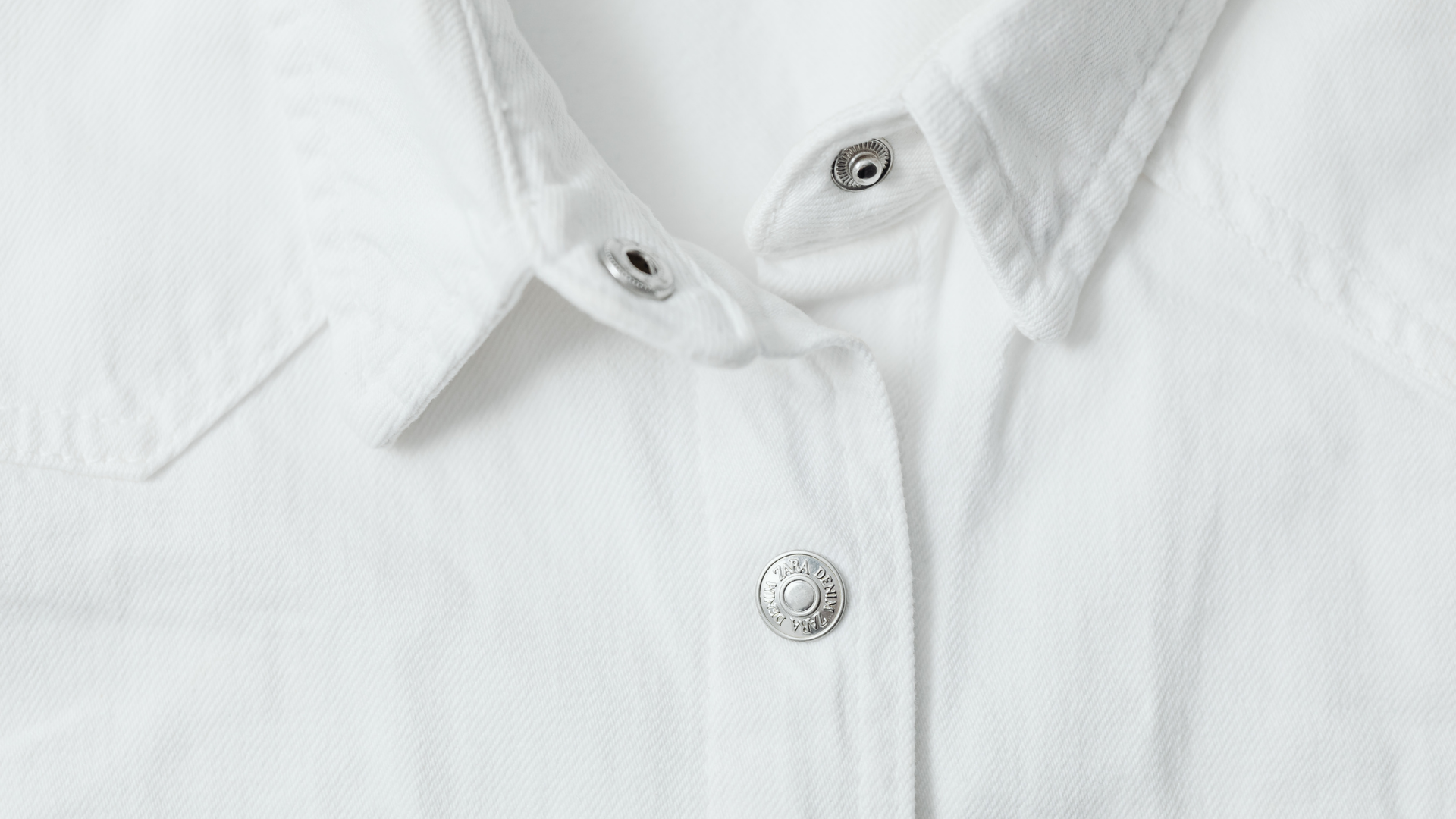 TVフォールドの折り方手順イメージ